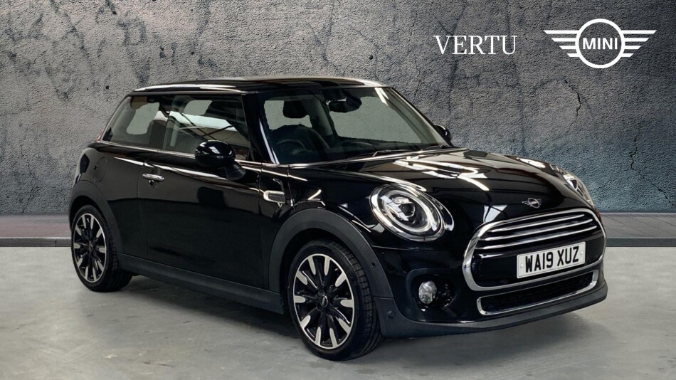 MINI Hatchback 1.5 Cooper Exclusive II 3dr Petrol Hatchback